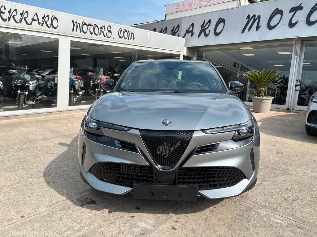 Alfa Romeo Junior 1.2 136 CV Hybrid 2026 KM 0 IVA ESPOSTA Tua a solo 249 Euro al mese
