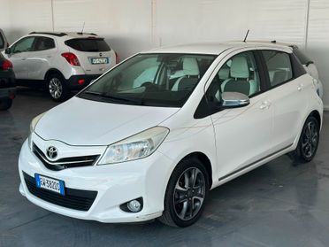 Toyota Yaris 1.0 5 porte Lounge 2014