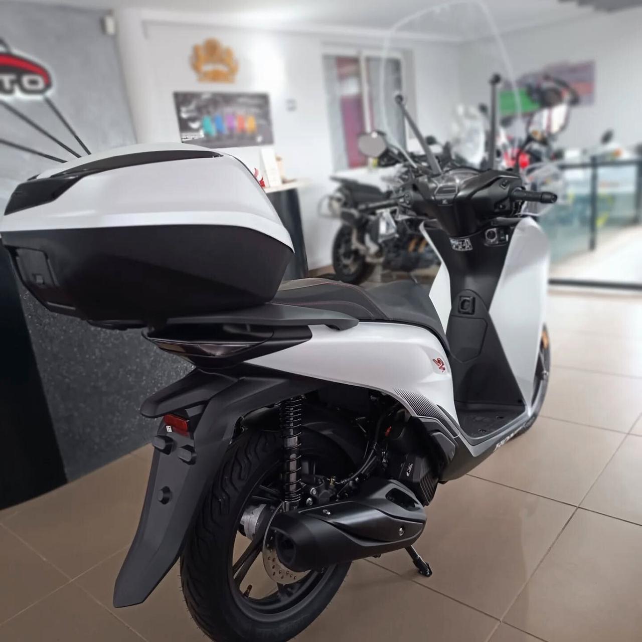 Honda SH 125 Sport NUOVI PRONTA CONSEGNA
