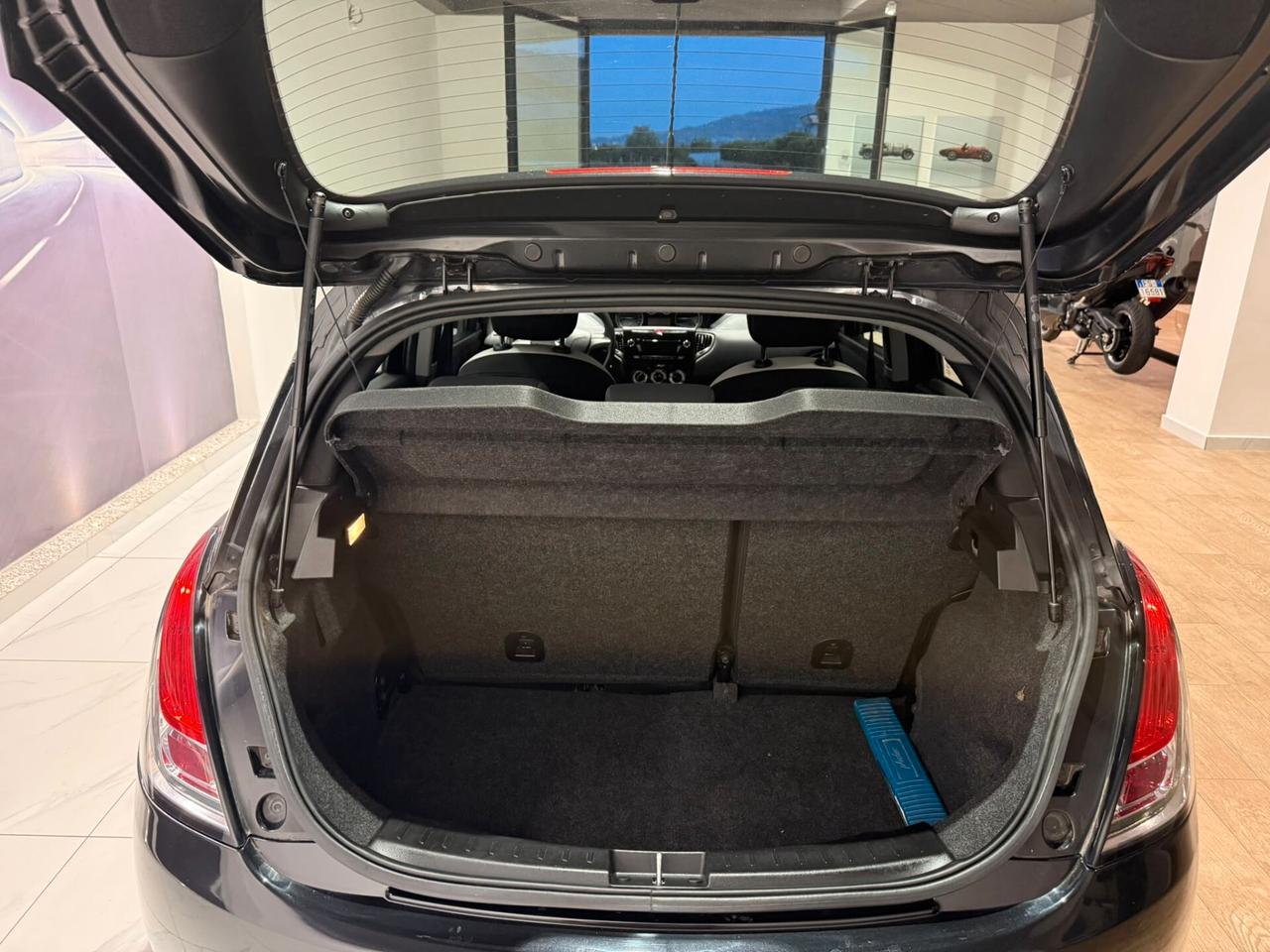 Lancia Ypsilon 1.2 69 CV 5 porte Elle
