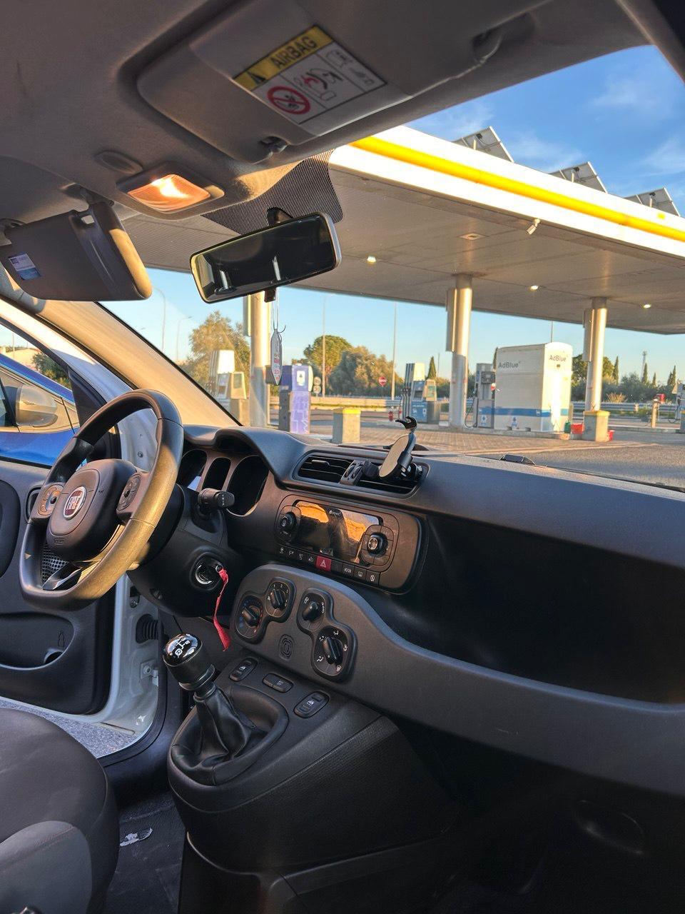 FIAT PANDA 1.2 – Da €110 al mese | Ideale città e lavoro