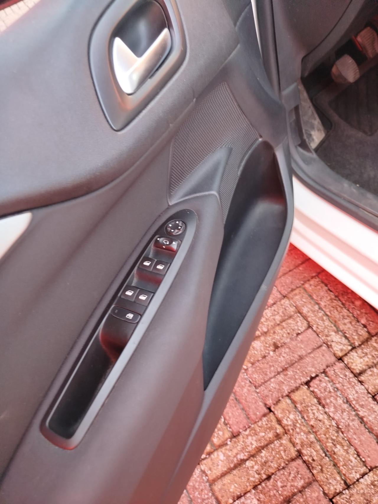 Citroen C4 BlueHDi 100 Feel