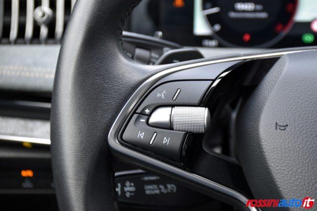 SKODA Superb 2.0 TDI 150 CV DSG STYLE + R18 + ALCANTARA LOUNGE
