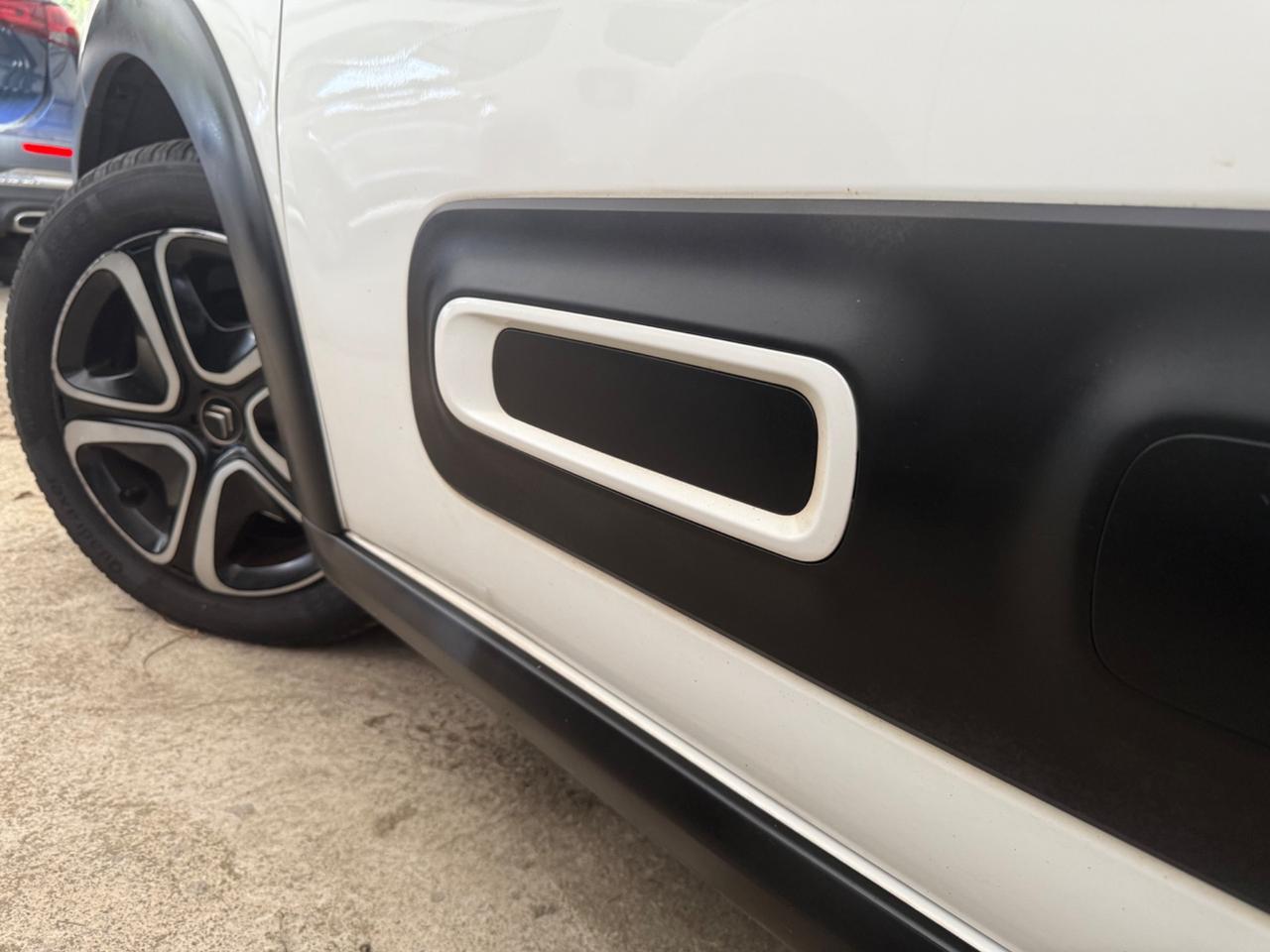 Citroen C3 1.5hdi 100cv SHINE+AIRBUMP+FULL LED2022