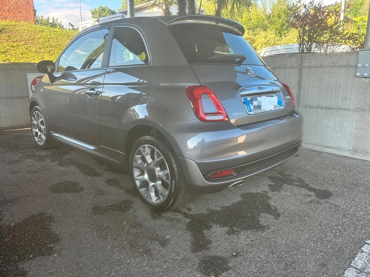 Fiat 500 1.0 Hybrid Rockstar