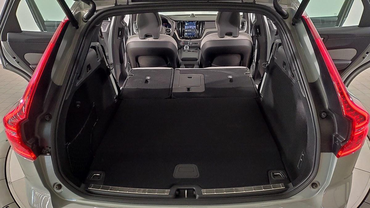 VOLVO Xc60 T8 Recharge Plug-In Hybrid Awd Aut. Ultimate Dark