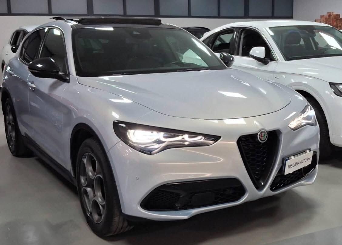 Alfa Stelvio 210 CV Q4 Sprint tetto panoramico full optional