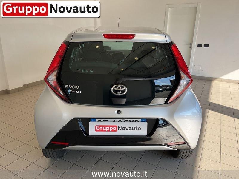 Toyota Aygo Aygo Connect 1.0 VVT-i 72 CV 5 porte x-play