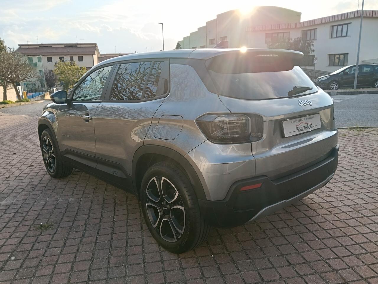 Jeep Avenger 1.2 Turbo 100 CV Summit 2025