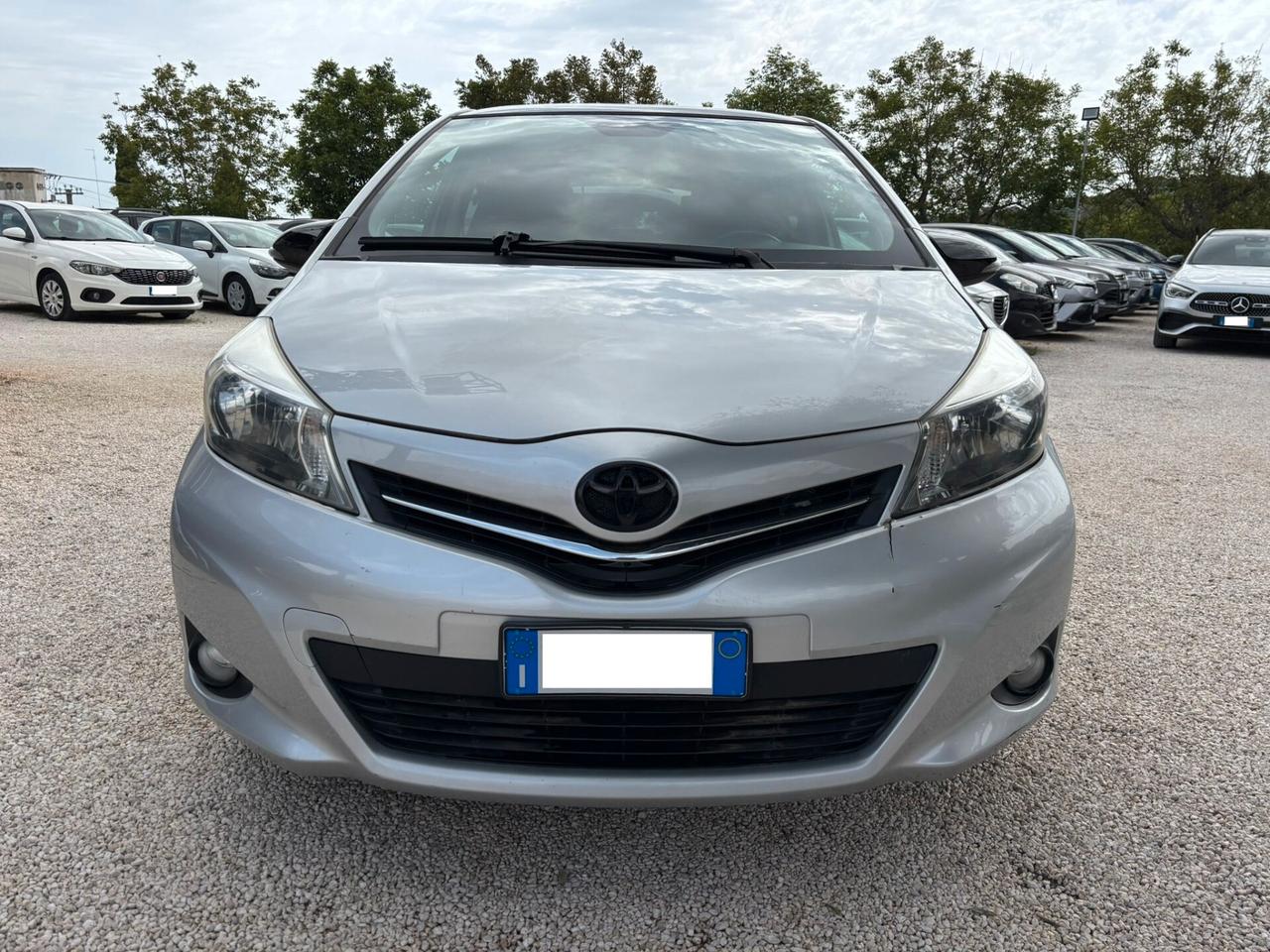 TOYOTA YARIS 1.3 B - 2012