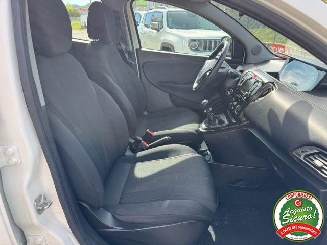 LANCIA Ypsilon 1.0 FireFly 5 porte S&S Hybrid Ecochic Gold