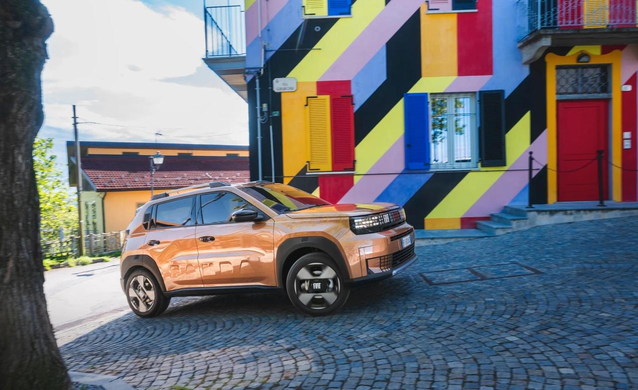 NUOVA Fiat Grande Panda 1.2 100 CV S&S Pop