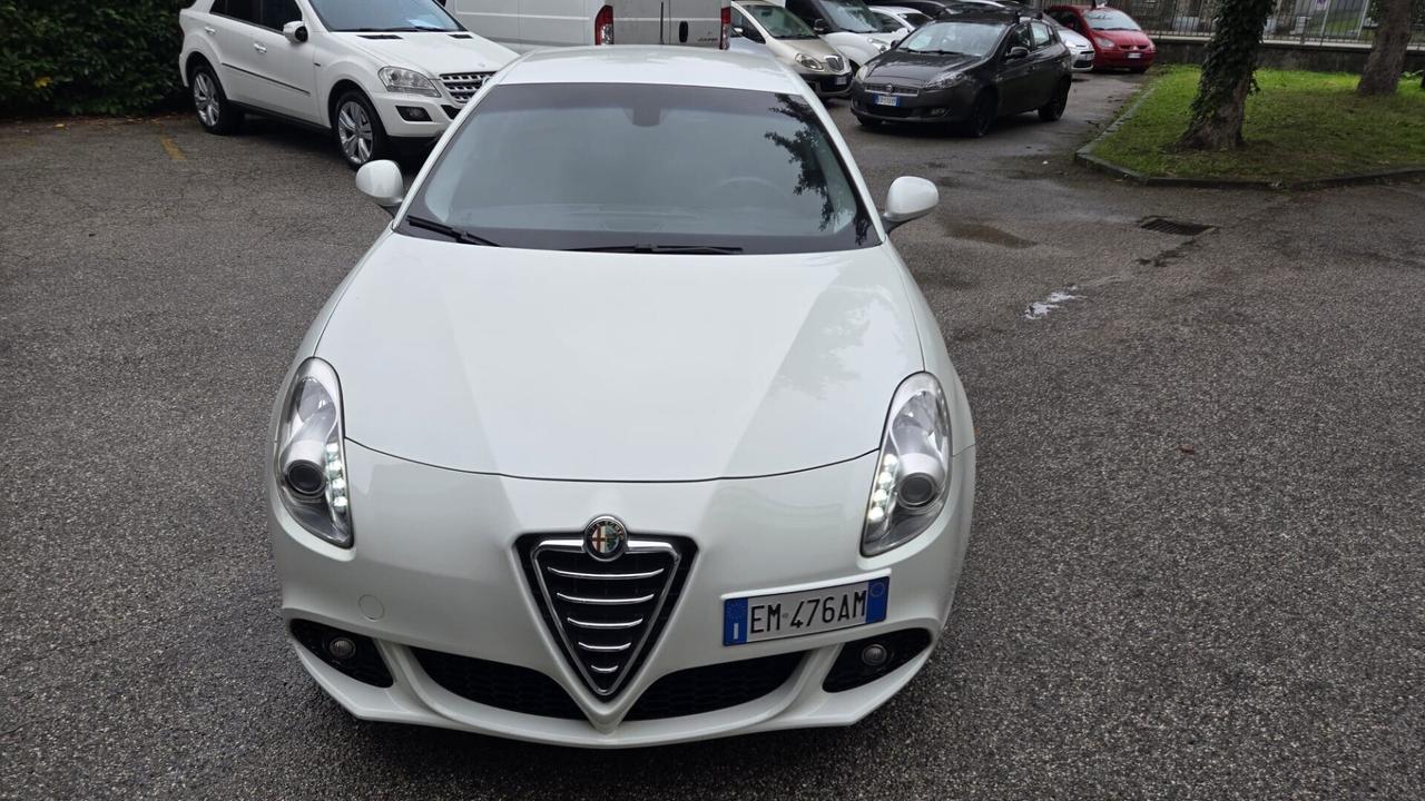 Alfa Romeo Giulietta 1.6 JTDm-2 105 CV Exclusive