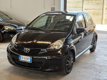 Toyota Aygo 1.0 12V VVT-i 5 porte Sol Red Edition