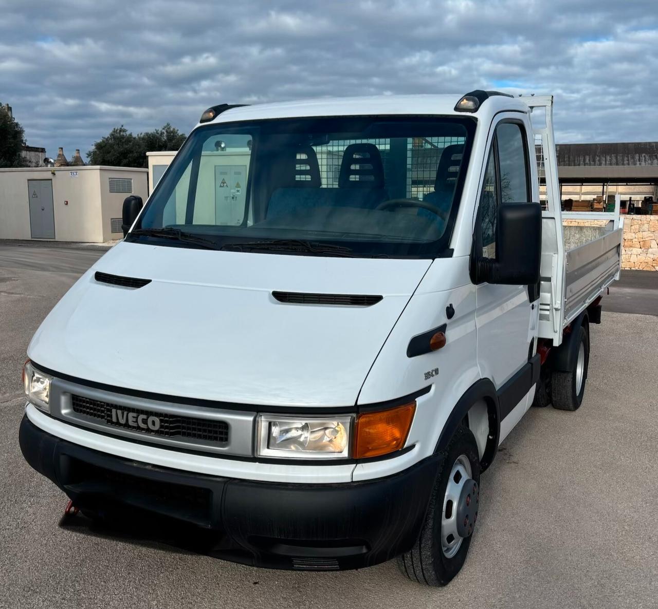 IVECO 35 C 11
