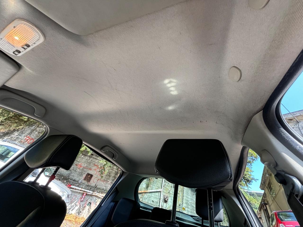 Renault Clio 1.2 16V 5 porte Le Iene