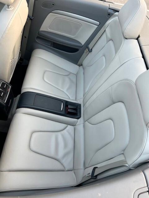 Audi A5 Cabrio 2.0 TDI F.AP. Ambiente