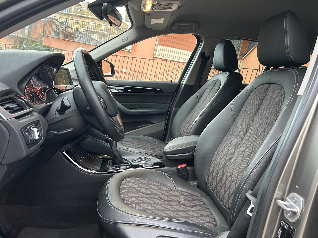 Bmw X1 xDrive20d xLine. Strafull !!!