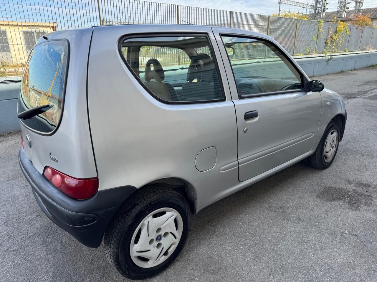 Fiat 600 1.1 Active