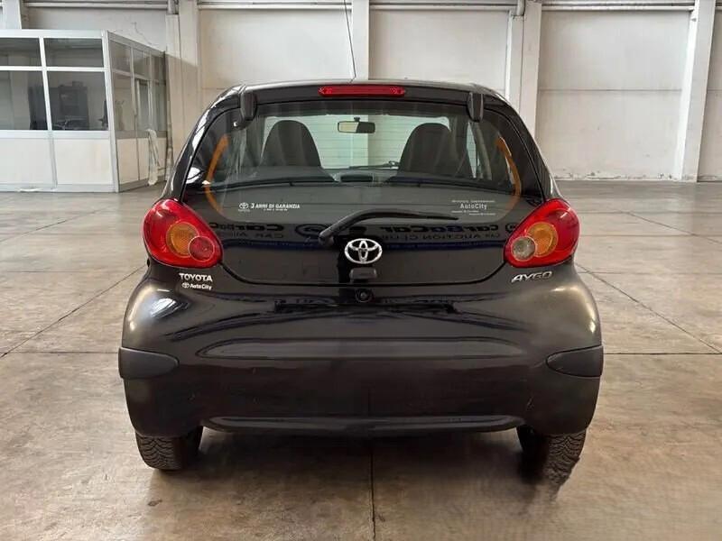 Toyota Aygo 1.0 12V VVT-i 5 porte Sol