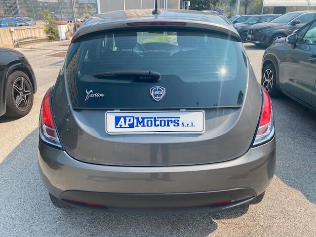 Lancia Ypsilon 1.2 69 CV 5 porte GPL Ecochic Silver 2021