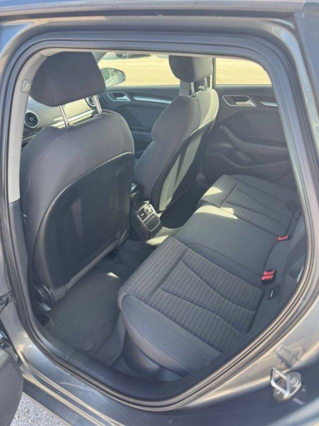 AUDI A3 1.6 TDI S tronic Sport