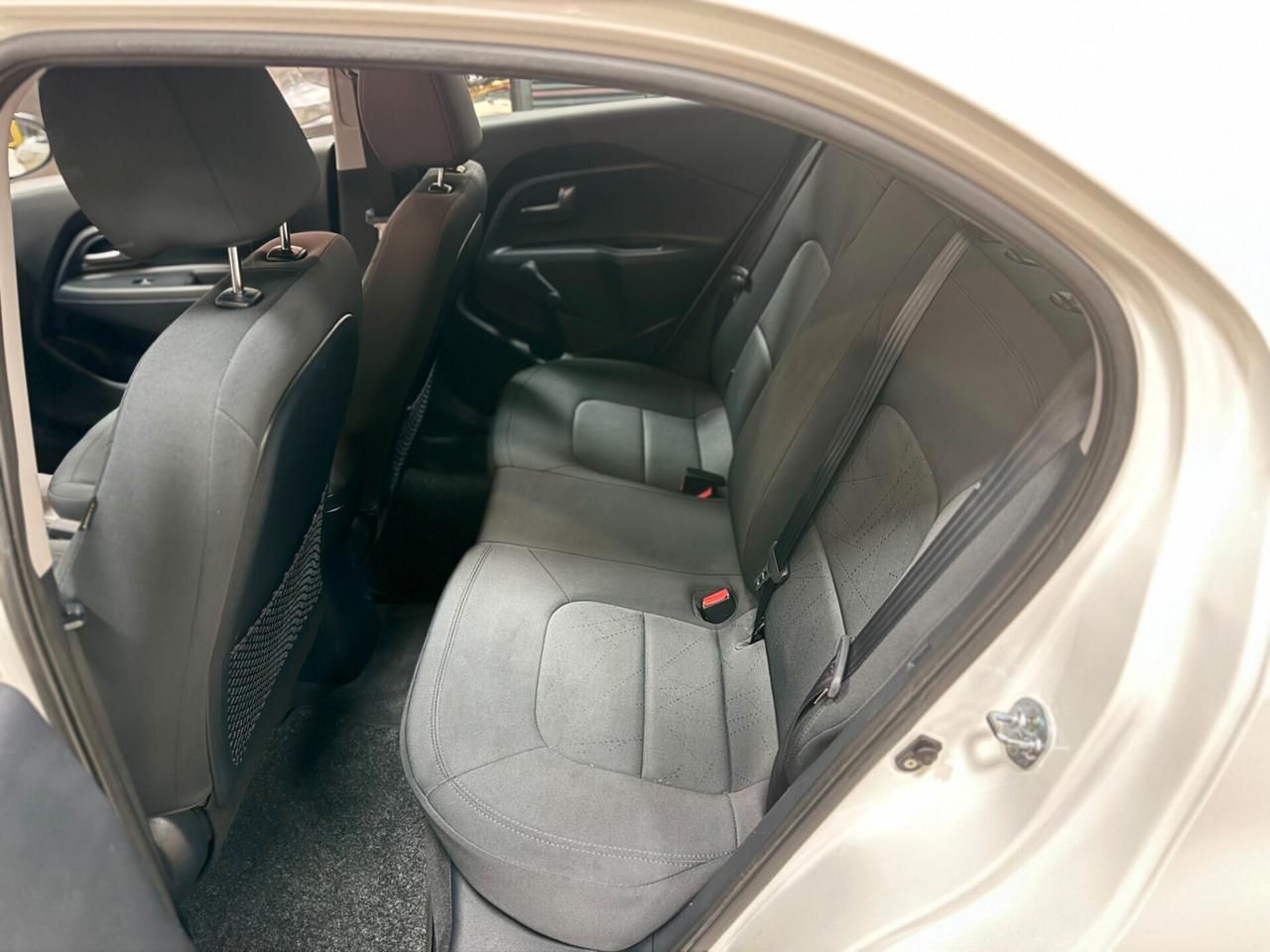 Kia Rio 1.4 CRDi WGT 5p. EX