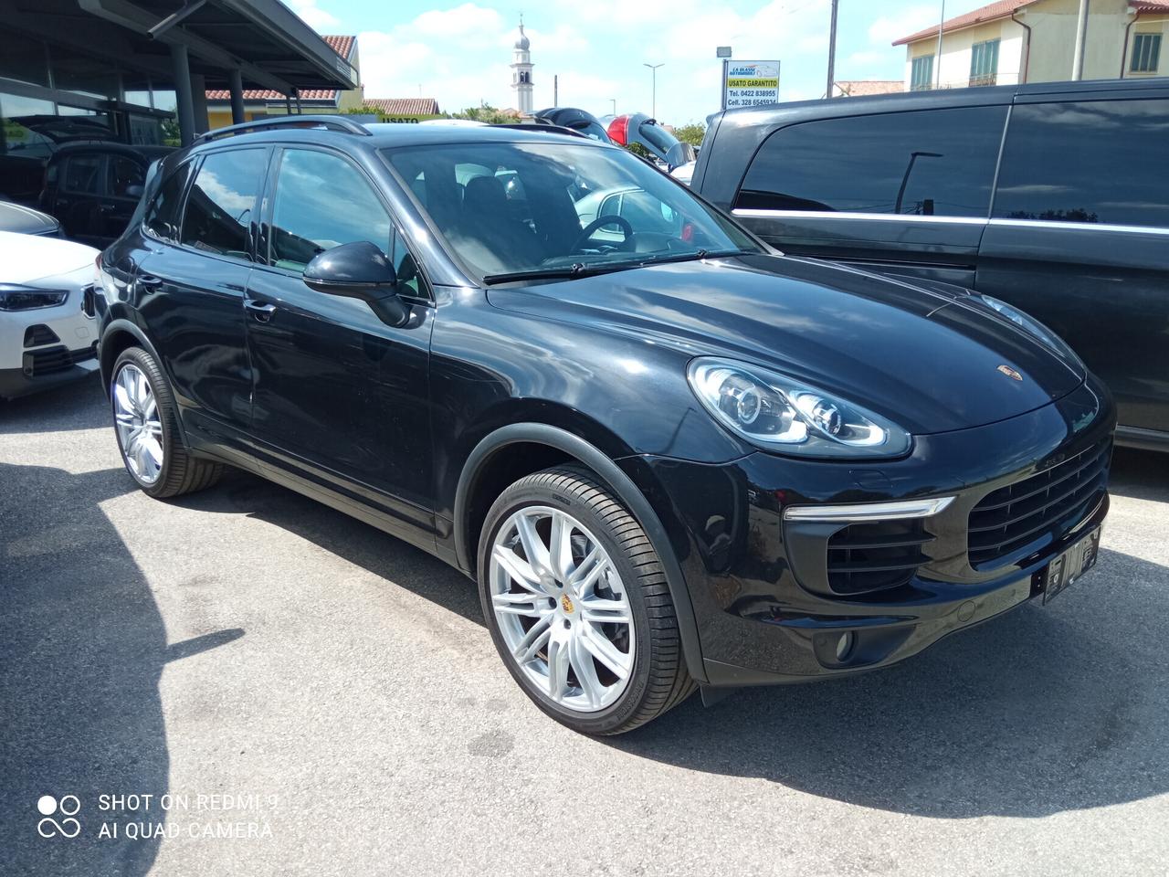 Porsche Cayenne 3.0 Diesel Platinum Edition 263CV TETTO APRIBILE
