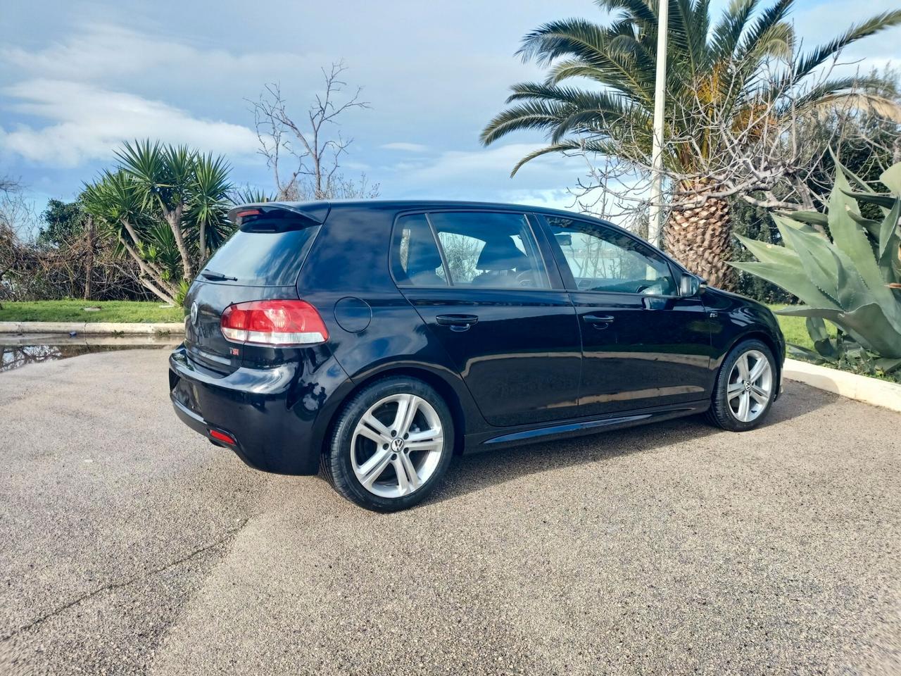 Volkswagen Golf 1.4 TSI 160CV 5p. R LINE
