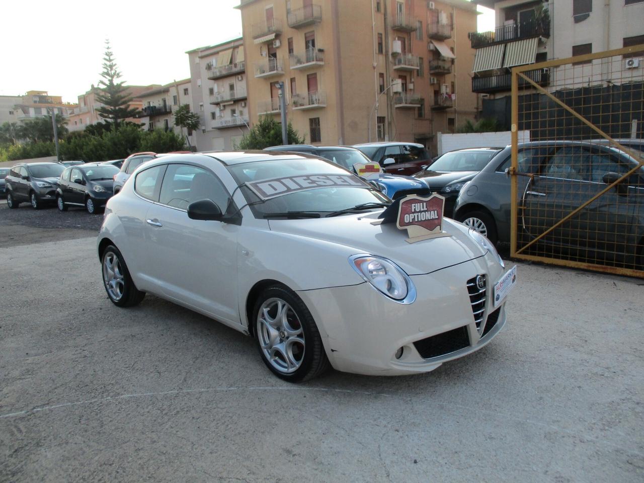 Alfa Romeo MiTo 1.3 JTDm-2 95 CV Distinctive Sport Pack