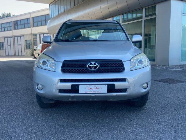 TOYOTA RAV 4 2.2 D-4D 136 CV Sol
