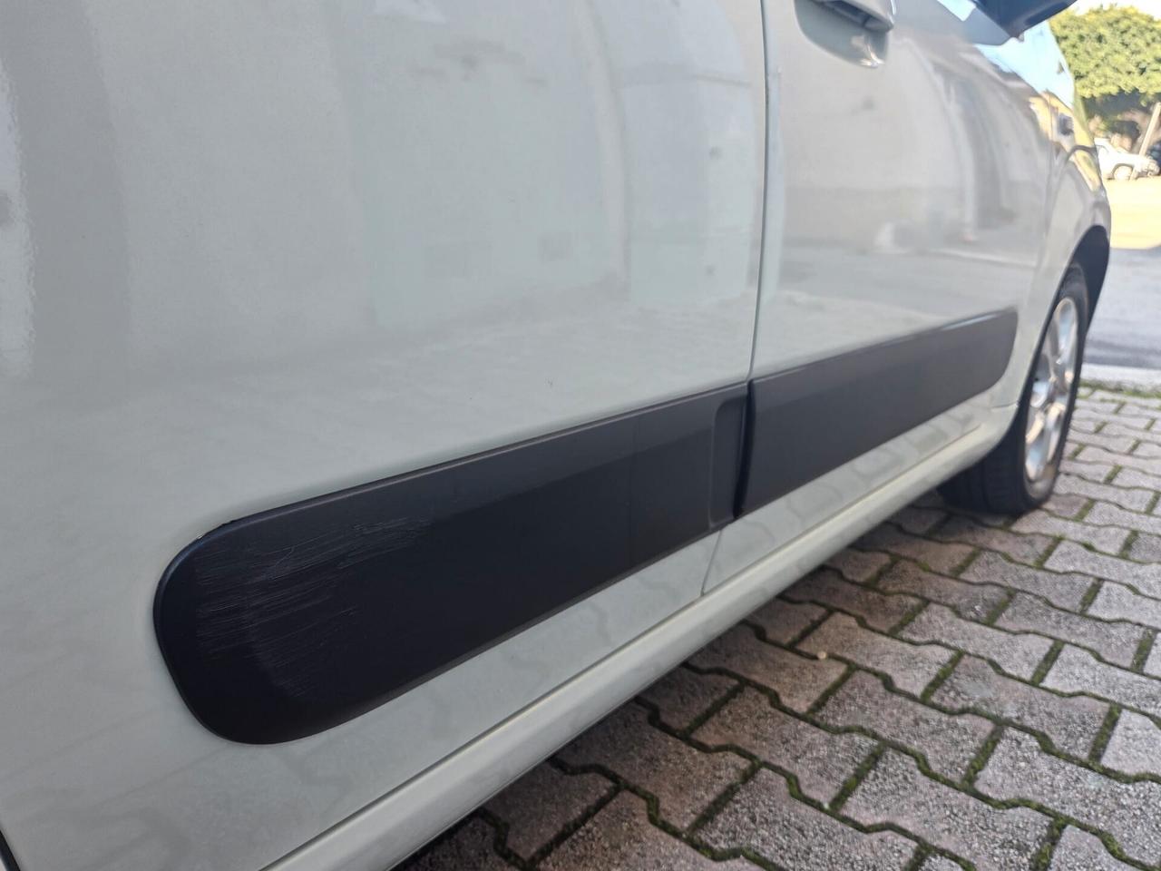 Fiat Panda 1.3 MJT 75 cv LOUNGE