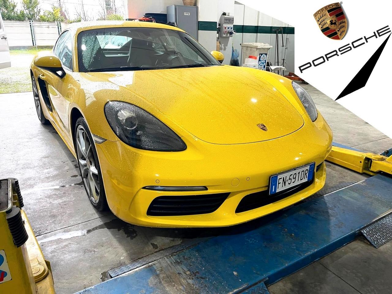 Porsche Cayman 718