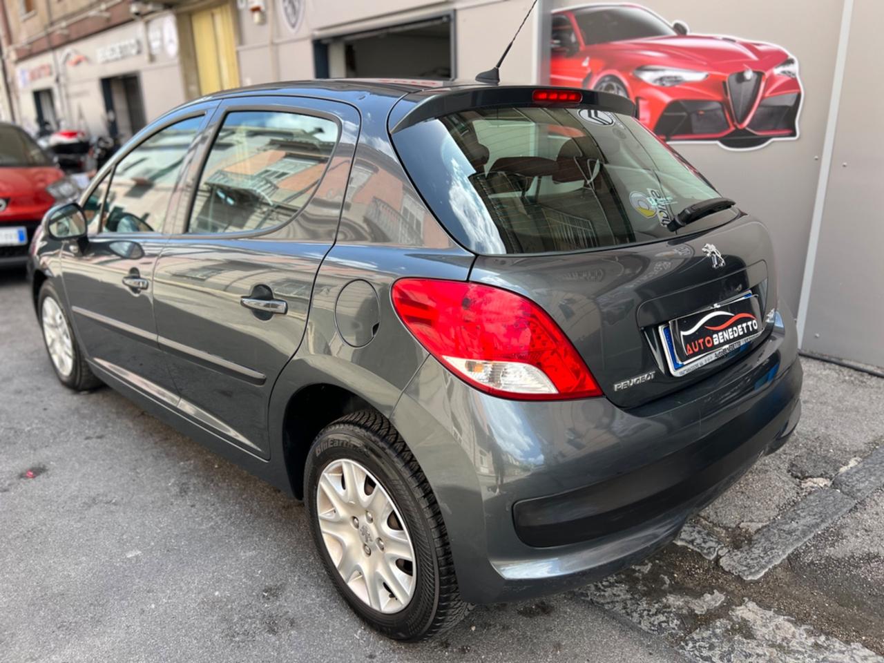 Peugeot 207 1.4 8V 75CV ECO GPL 2009