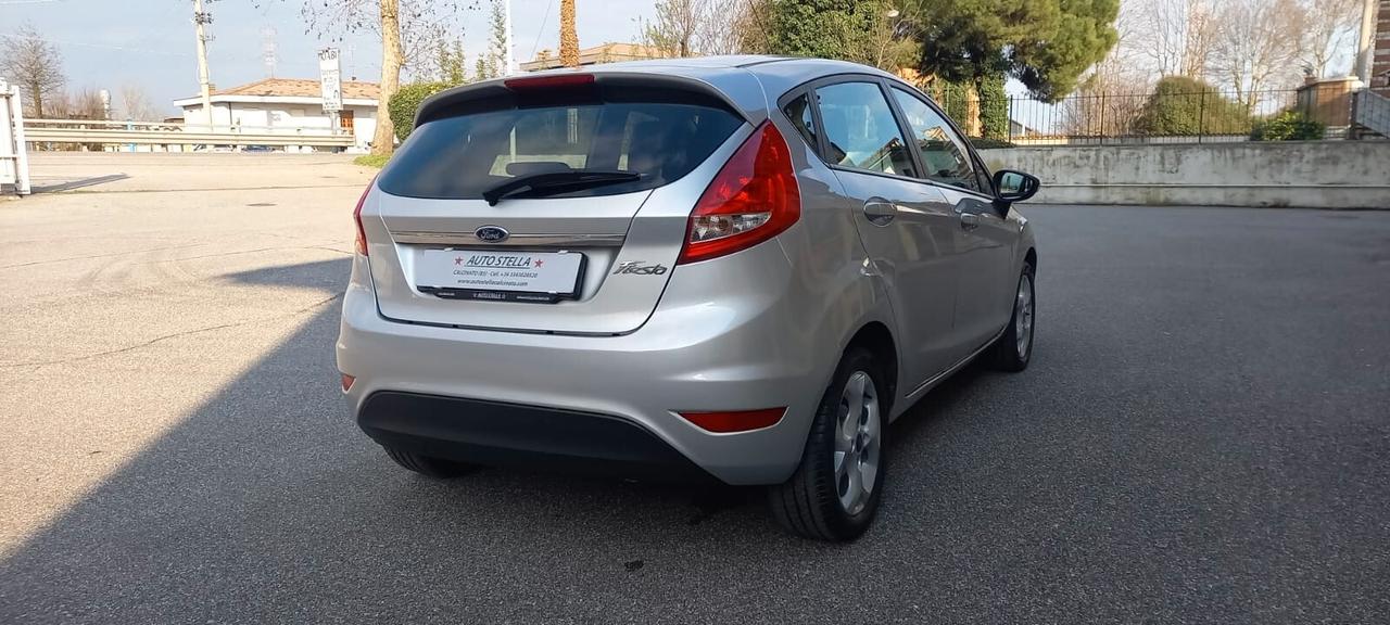 Ford Fiesta Modello Titanium cc. 1.250 Benzina 5 Porte 5 Posti SOLO 58.240 KM. Utilizzabile anche dai Neopatentati.