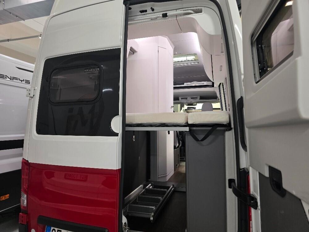 CAMPER VAN VOLKSWAGEN GRAND CALIFORNIA