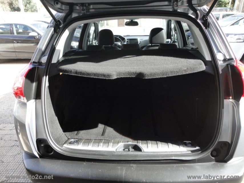 PEUGEOT 2008 1.6 e-HDi 92 CV S&S Urban Cross