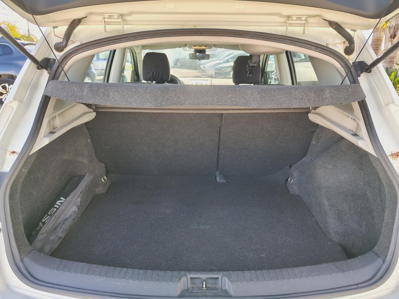 Nissan Qashqai 1.6 dCi DPF Tekna - 2012