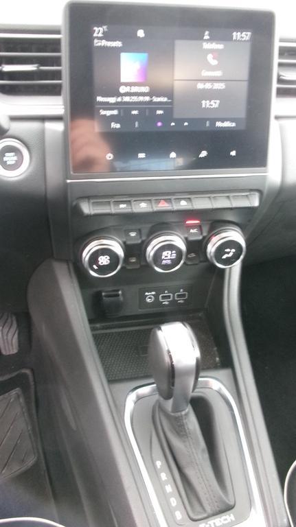 Renault Captur 1.6 Hybrid Intens E-Tech Auto