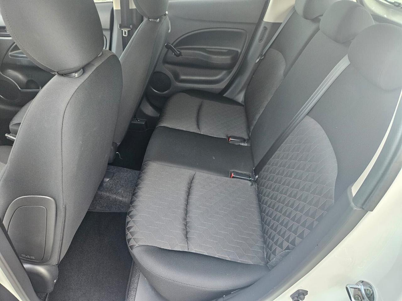 Mitsubishi Space Star 1.2 Invite SDA