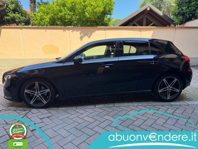 MERCEDES-BENZ A 200 d Automatic Premium