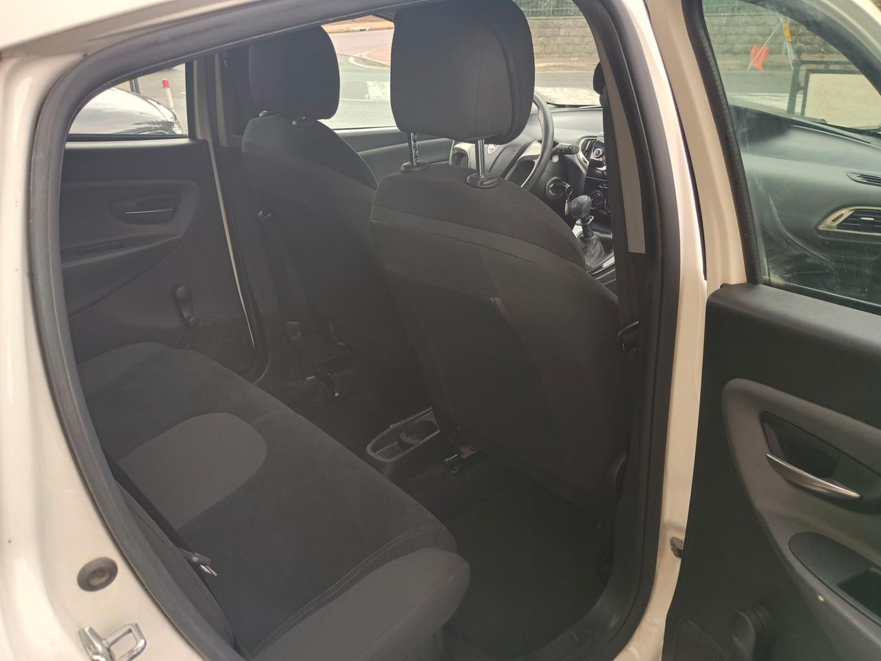 Lancia Ypsilon 1.2 69 CV 5 porte GPL Ecochic Gold