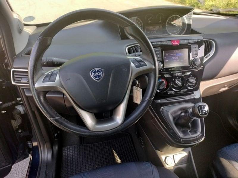 Lancia Ypsilon 1.2 69 CV 5 porte S&S Gold