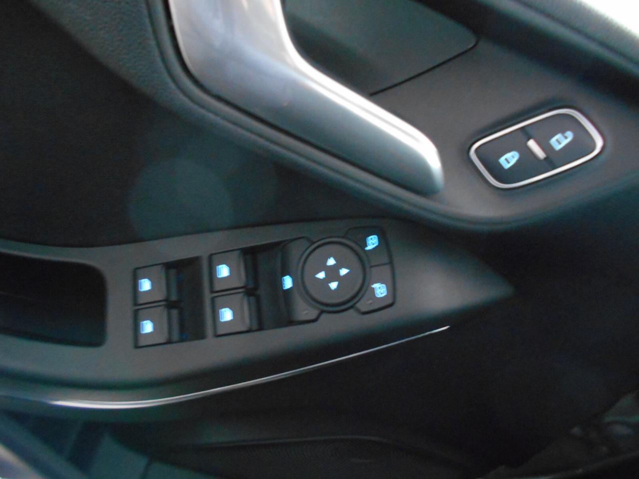 Ford Fiesta 1.0 Ecoboost Hybrid 125 CV 5 porte ST-Line