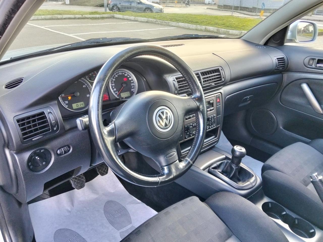 Volkswagen Passat 1.9 TDI 130CV 4Motion*Climatronic*Cerchi