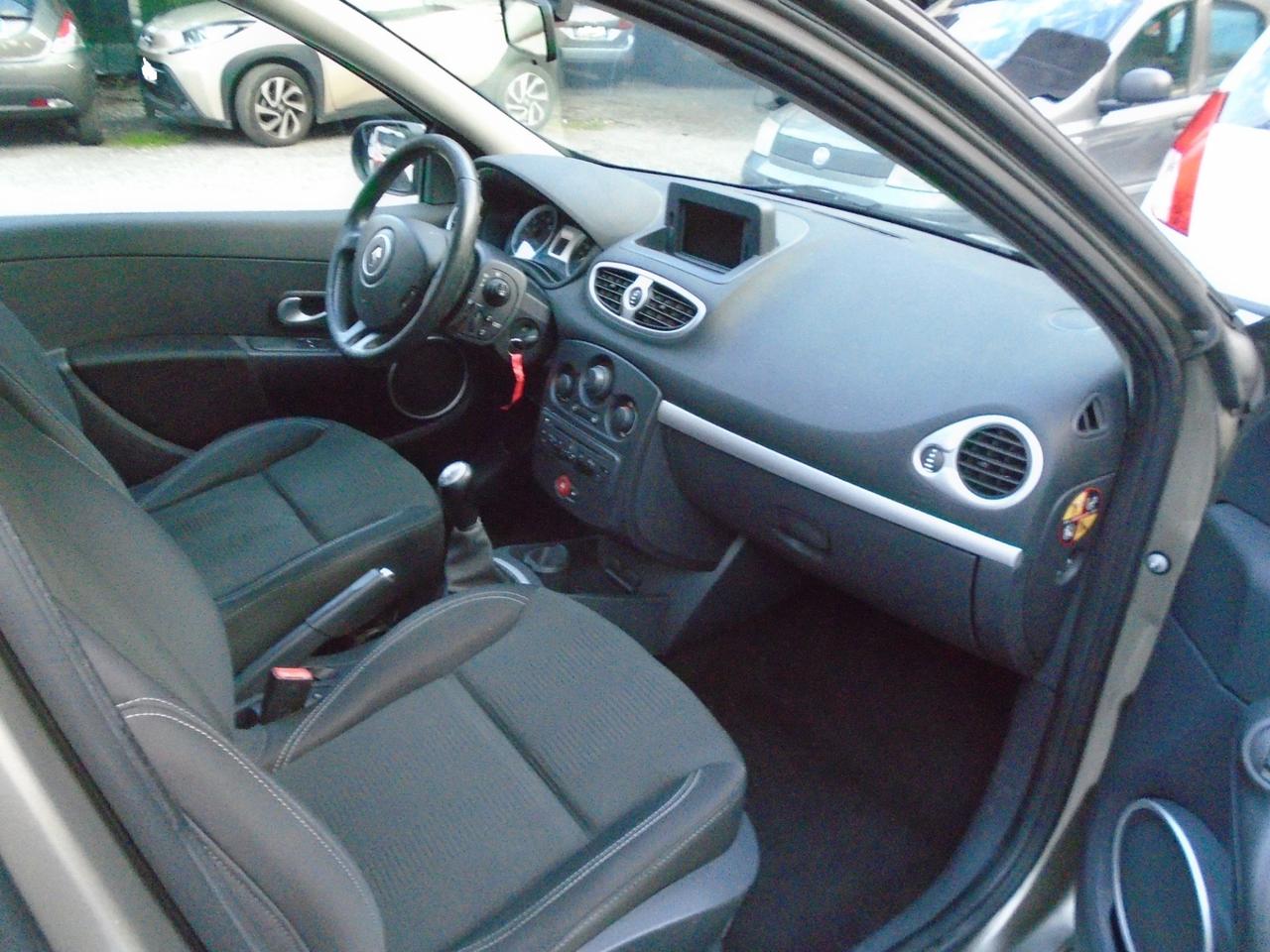 Renault Clio 1.2 16v Dynamique 5p