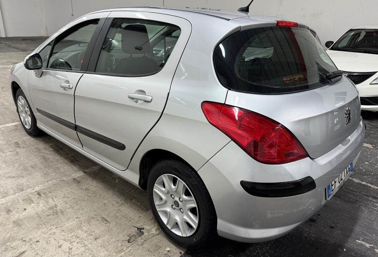 Peugeot 308 1.6 HDi 92Cv 5porte - 2011