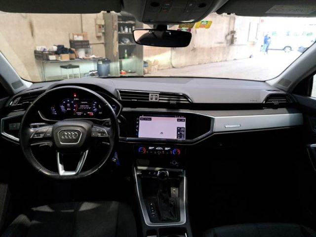 AUDI Q3 35 TDI S tronic Business