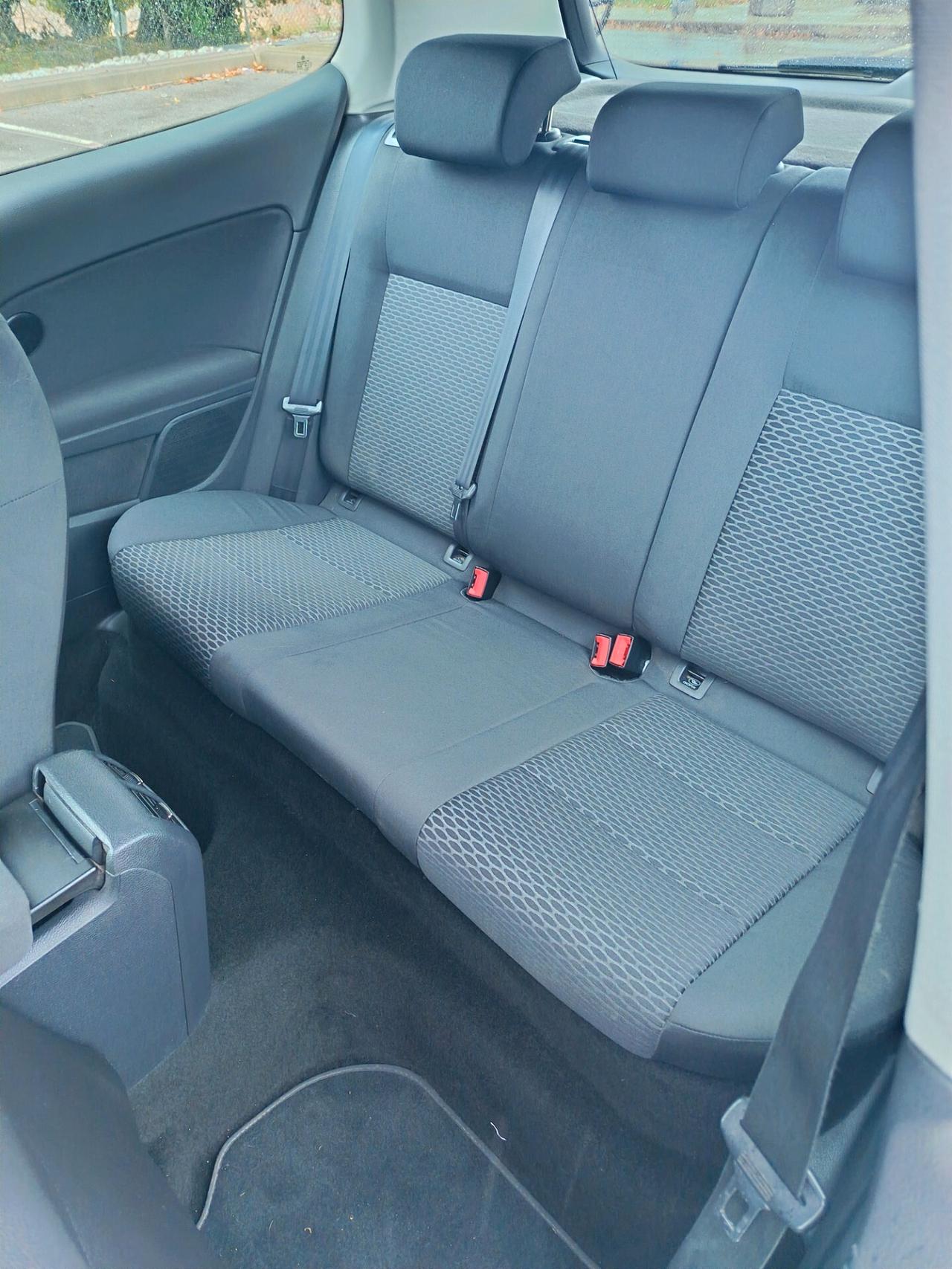 Volkswagen Golf 1.6 3p. Comfortline