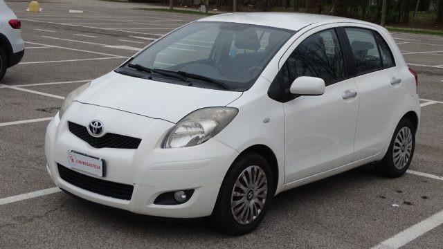 TOYOTA Yaris 1.300 100 cv, 5 porte, versione "Sol", Garanzia..